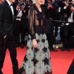 Kristen STEWART con look de Chanel durante la 69 edición del Festival de Cannes. Foto. Cortesía de Chanel