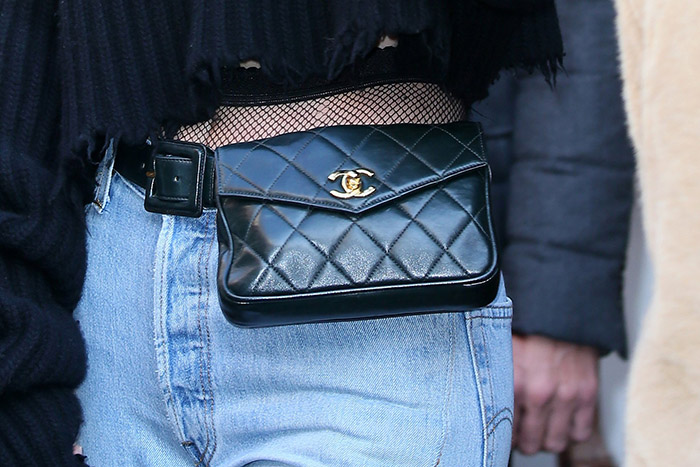 kendal jenner con bolso chanel